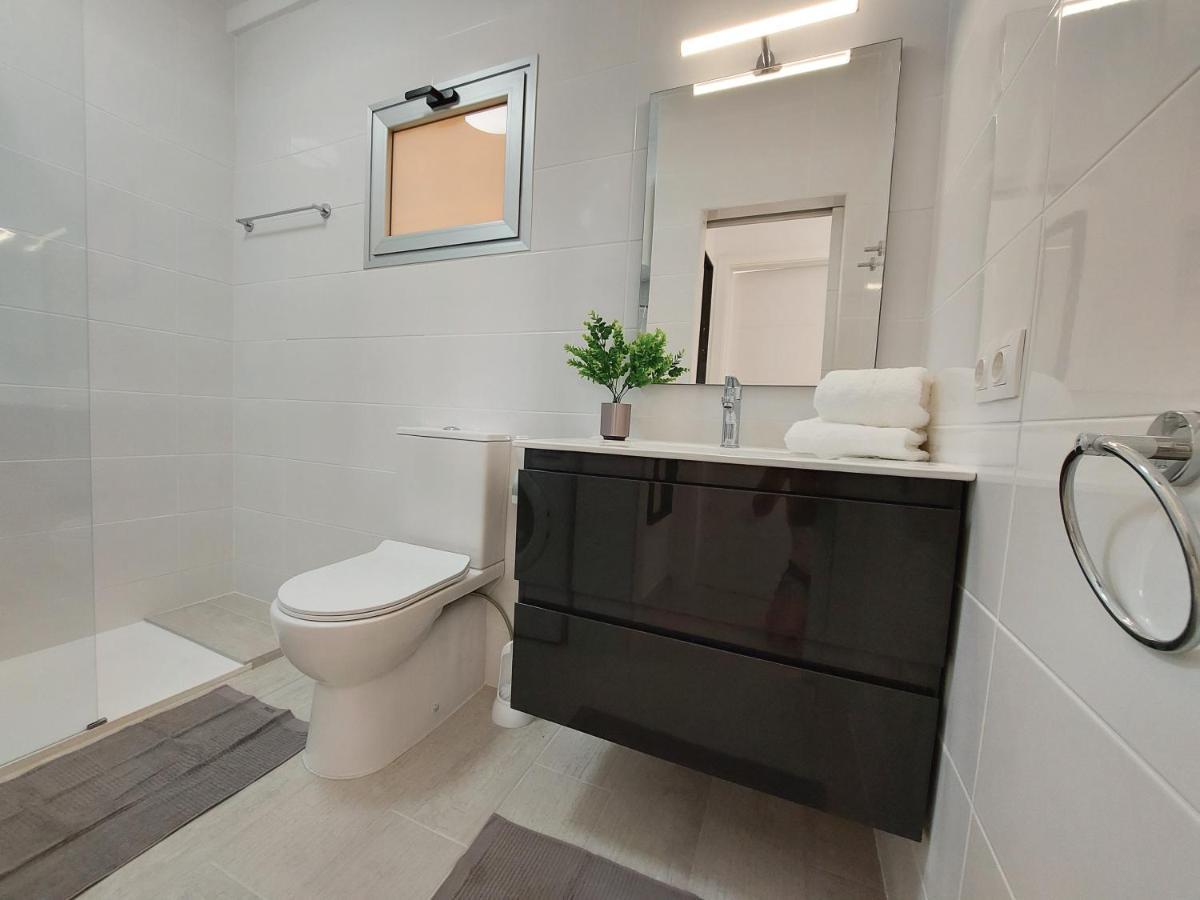 Sunny Cozy Nice Apartment Loscristianos Wifi,Pool Los Cristianos  Eksteriør billede